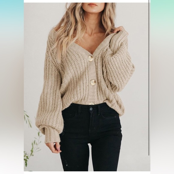 Chunky Knit Open Front Sweater Long Sleeve Button Loose Short Cardigan
8094 - Picture 5 of 7